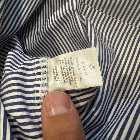 Talbots Striped Sleeveless Top with Beaded Neckline Blue White Size 6 - Picture 6 of 6